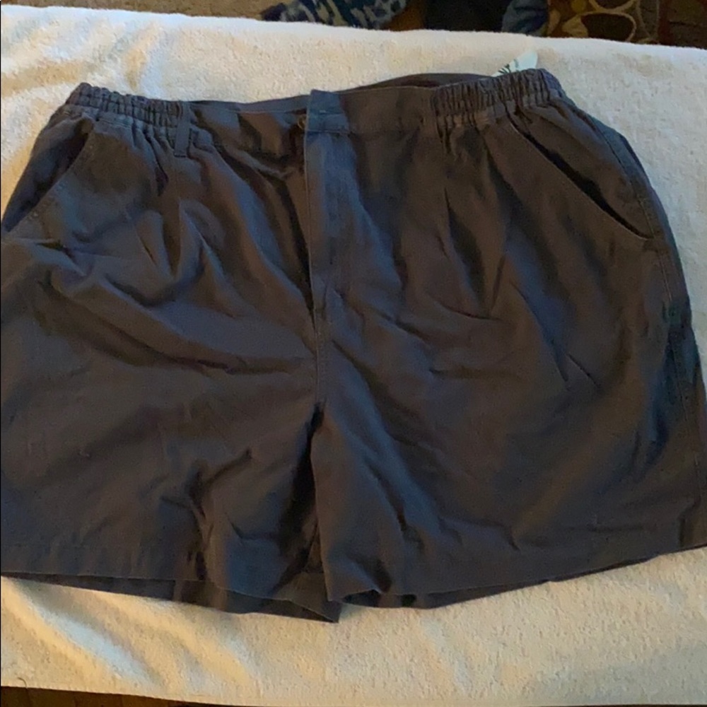 Men’s vintage new 2X Cabelas cargo shorts